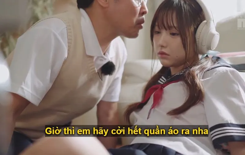 dien vien sex nhat ban,sex 1vs5,phim sex việt 2k9 Gã cạnh nhà giả làm thầy giáo thôi miên em học sinh nữ để giở trò đồi bại